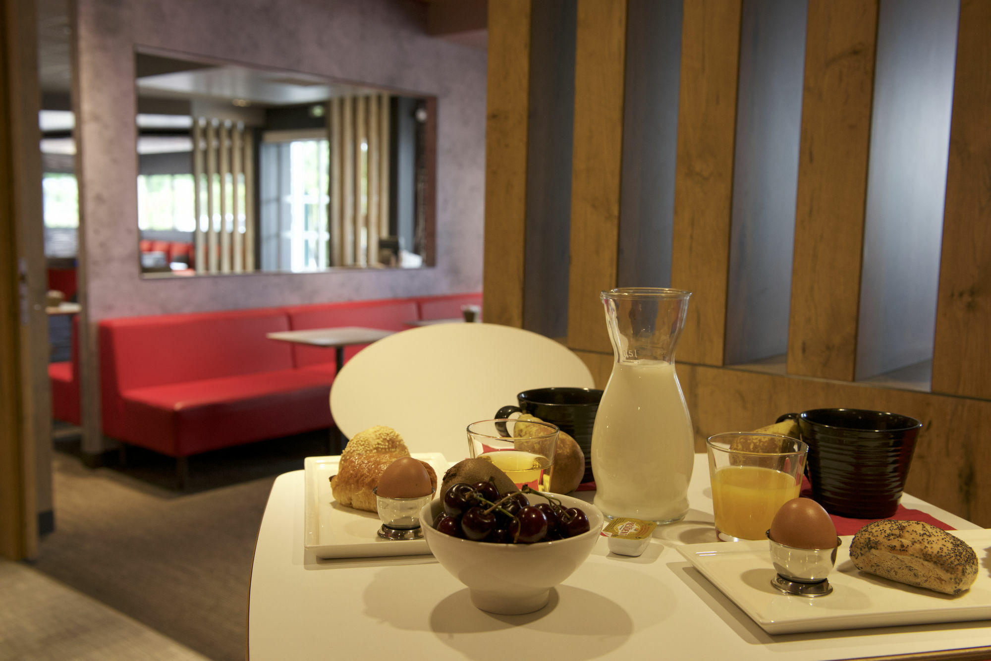 Hotel Ibis Pau Lescar Esterno foto
