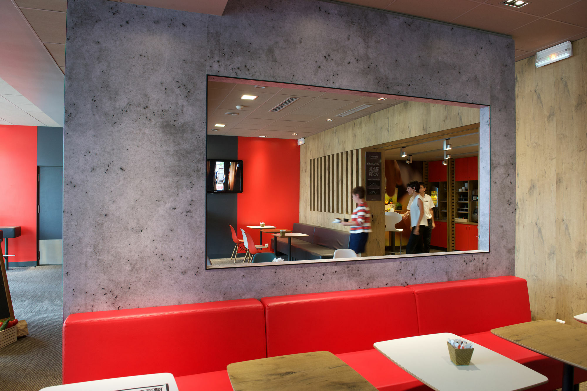 Hotel Ibis Pau Lescar Esterno foto