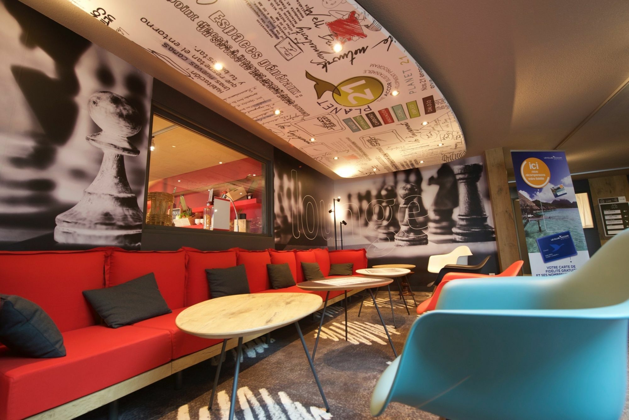 Hotel Ibis Pau Lescar Esterno foto